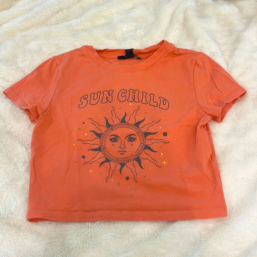 Forever 21 cropped pink peach shirt